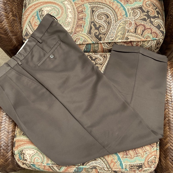 Savane men’s pleated and cuffed pants. NWT - Picture 4 of 6